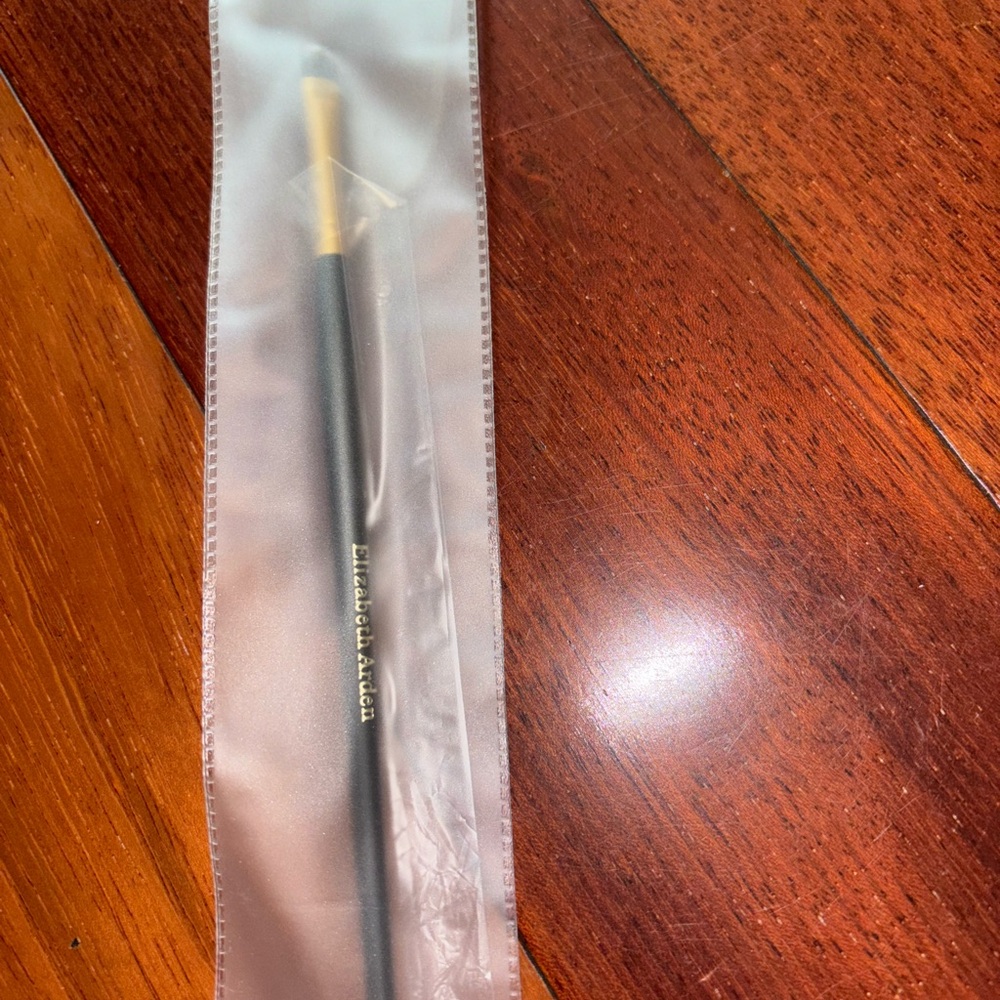 Makeup Bundle - Picture 8 of 10